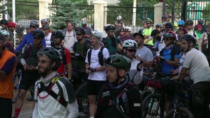 Cyclists take on extreme race in Kyrgyzstan