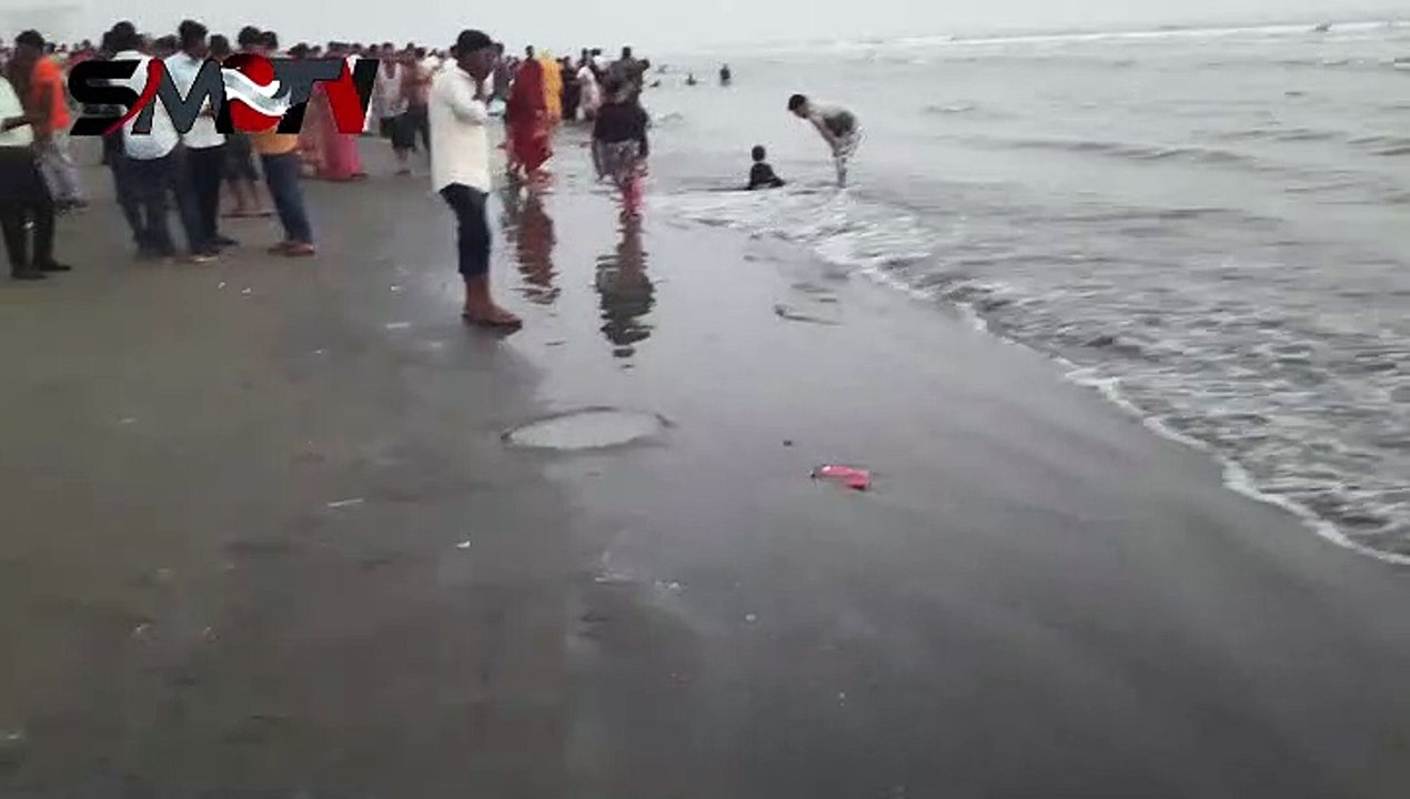 কক্সবাজার সাগর পাড়ে