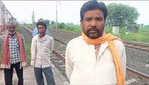 Passengers are traveling without ticket from this railway station