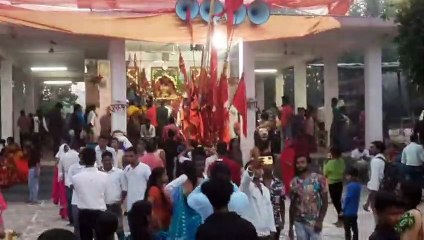 सातवें सोमवार दिखी श्रद्धा अपार, शिव शृंगार दर्शन के लिए कतार