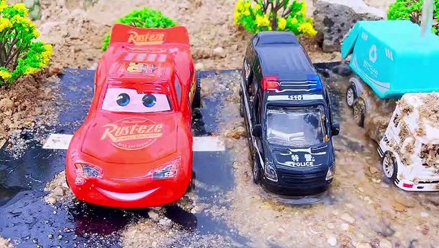 Find and rescue excavator trucks and cement trucks - Collection of videos about toy cars - COAS TOYS