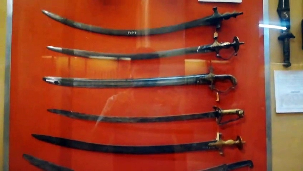 Lahore Museum - Old Weapons