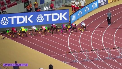 Holloway wins third straight 110m hurdles gold