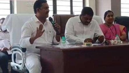 పశ్చిమ గోదావరి: రసాభాసగా నరసాపురం మున్సిపల్ కౌన్సిల్