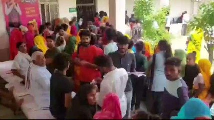 दौसा: स्मार्टफोन योजना के तहत नहीं मिल रहा समय पर मोबाइल, जानें वजह?