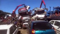 400 veículos apreendidos em SC são destruídos em pátios