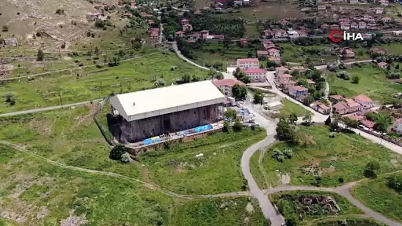Dünyada eşi benzeri yok! 8 asırlık tarihi mekan ziyarete kapatıldı