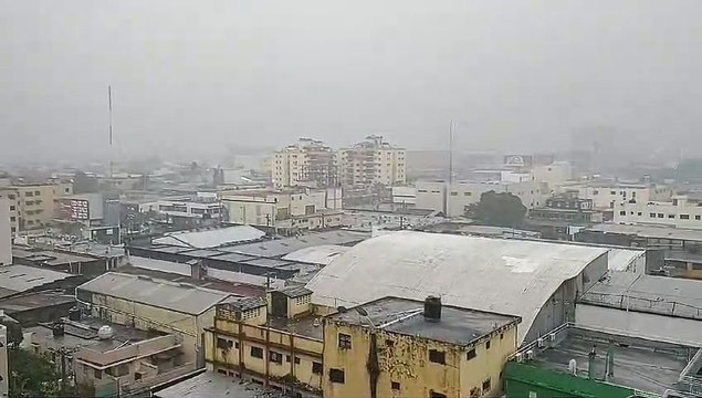 Ya se sienten las fuertes lluvias en sectores de la capital por paso de tormenta Franklin