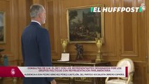 Felipe VI pregunta a Sánchez por su encuentro con la selección y él responde con dos palabras