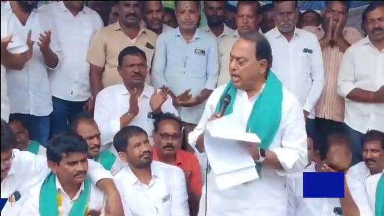 నిర్మ‌ల్: మాస్టర్ ప్లాన్ ఫైనల్ కాదు.. దీక్ష విర‌మించిన రైతులు