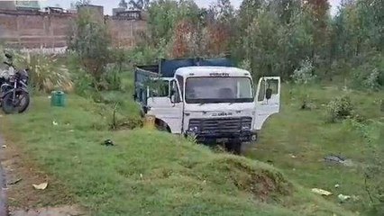 अमेठी: प्रतापगढ़ से चोरी हुआ ट्रक सड़क किनारे लावारिस हालत में मिला, जांच में जुटी पुलिस