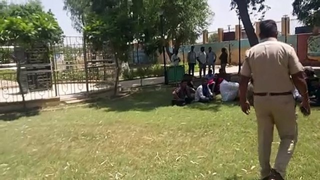 अंबेडकर की प्रतिमा से बदसलूकी, घटना सीसीटीवी कैमरे में कैद