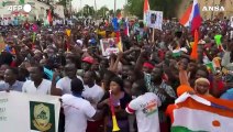 Niger, a migliaia a Niamey a sostegno del regime militare