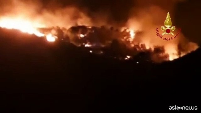Sotto controllo l'incendio sull'Isola d'Elba, colpito il comune di Rio