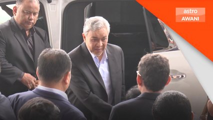 Akaun disita, Ahmad Zahid cari sumber kewangan lain - Saksi