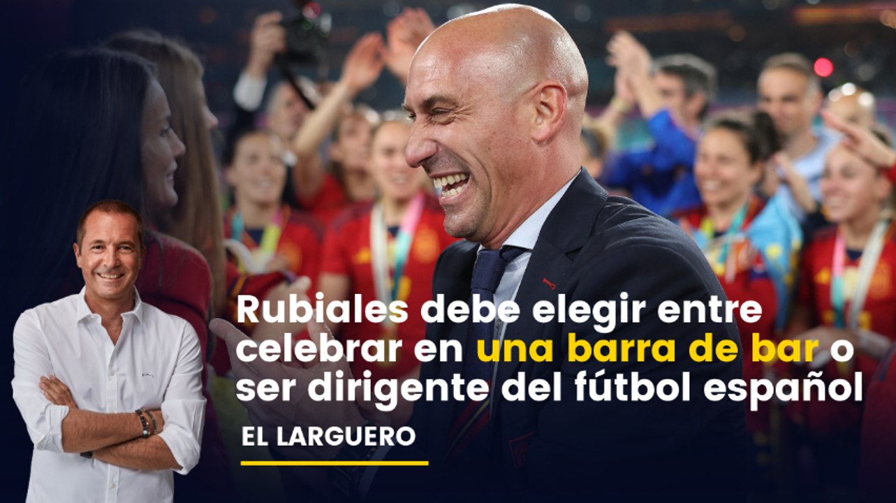 Manu Carreño: "Rubiales debe elegir entre ser futbolista y celebrar en una barra de un bar o ser el dirigente del fútbol español"