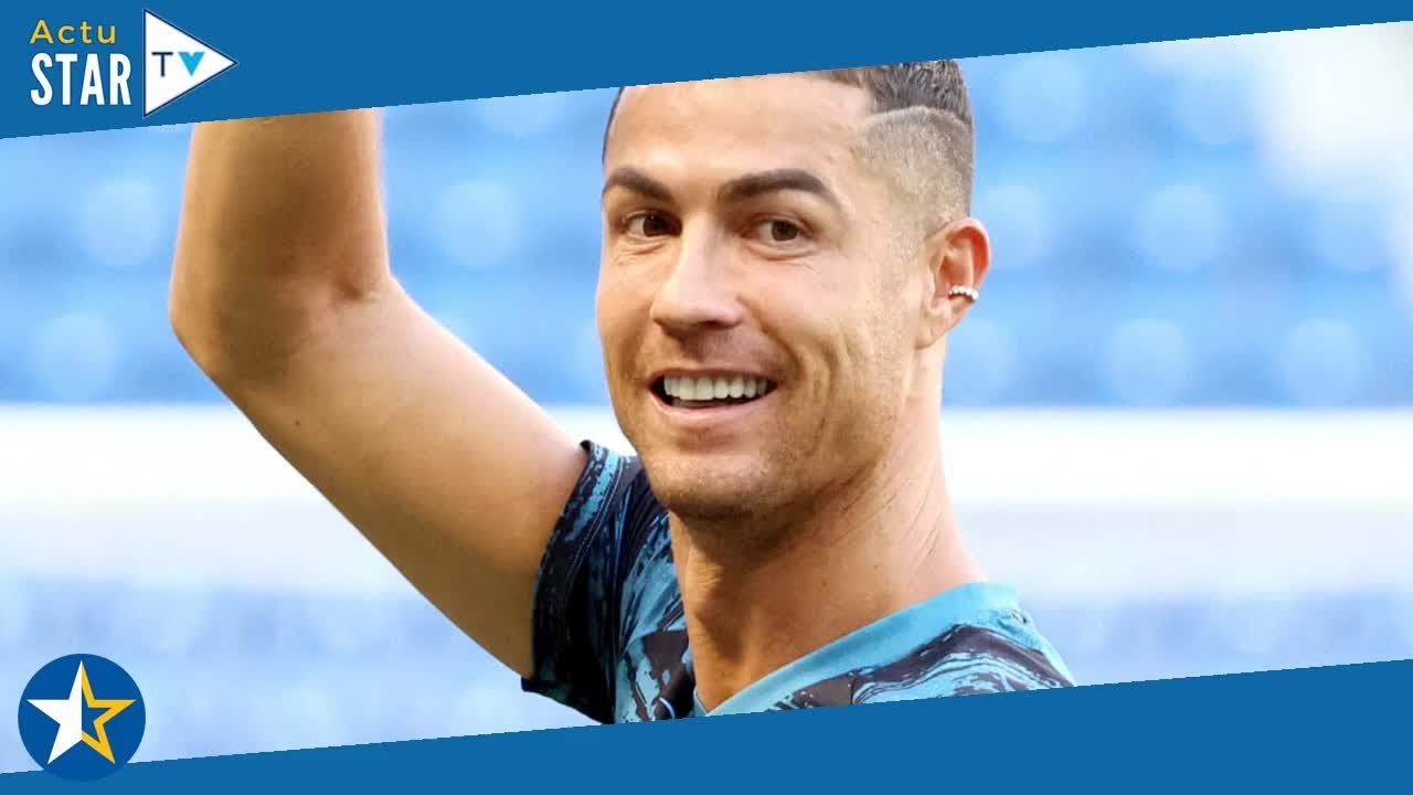 Cristiano Ronaldo filmé en qamis en Arabie saoudite  la vidéo provoque un énorme buzz !