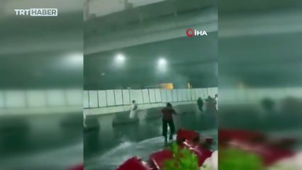 Mekke’de şiddetli yağış ve fırtına