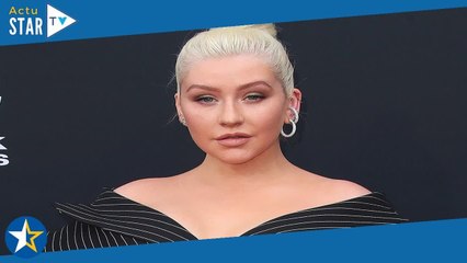 Christina Aguilera aperçue en fauteuil roulant  ce cliché qui inquiète