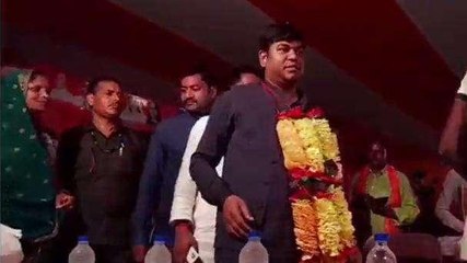 मुजफ्फरपुर: संकल्प यात्रा के दौरान VIP सुप्रीमो ने गंगाजल से दिलाया संकल्प, देखें वीडियो