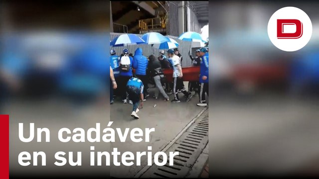 El partido que se ha suspendido en Colombia por introducir un ataúd con un muerto en su interior