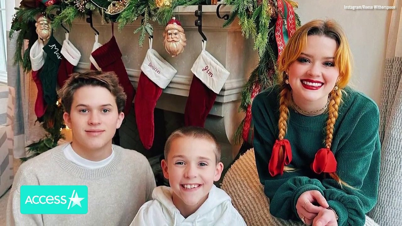 Reese Witherspoon & Nicole Kidman Pose w_ David & Victoria Beckham Inter Miami F