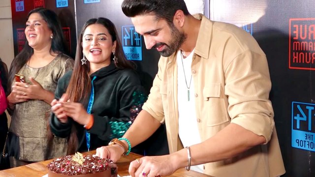 Bigg Boss Ott 2 के Avinash Sachdev ने बिग बॉस की फैमिली और अपने दोस्तों के साथ मनाया अपना बर्थडे