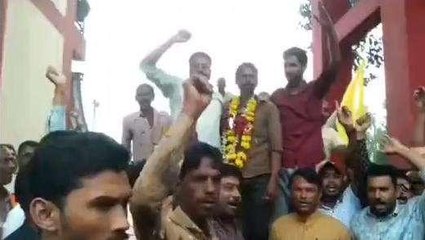 रतलाम: प्याज पर निर्यात शुल्क का विरोध, किसानों ने आंदोलन कर मंडी कार्रवाई बंद