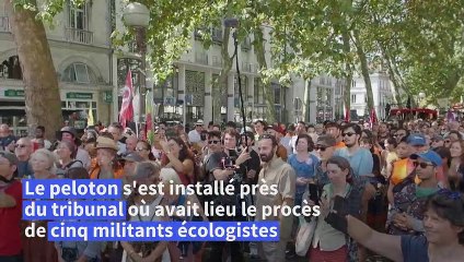 Convoi de l'eau: un millier de personnes réunies pour l'étape à Tours