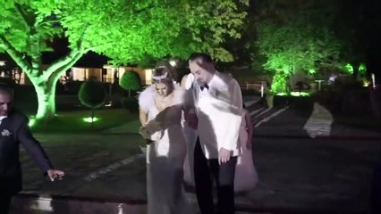 Volkan Konak eşine 31 yıl sonra düğün yaptı