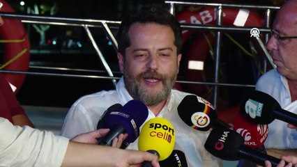 İSTANBUL - Galatasaray Sportif AŞ Başkanvekili Timur, gazetecilerin sorularını yanıtladı (2)