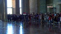 CHP Kadın Kolları Genel Başkanı Aylin Nazlıaka ve 81 İl Kadın Kolları Başkanı Anıtkabir'i ziyaret etti