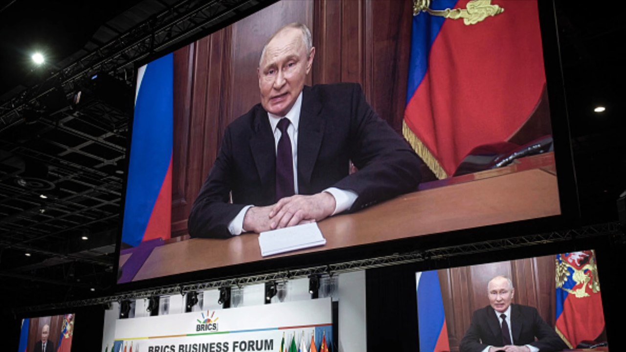 BRICS-Gipfel: Putin spricht mit seltsamer Stimme