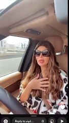 إلهام الفضالة تعلق على تصرف غريب من سيدة محجبة: وين حجابك؟