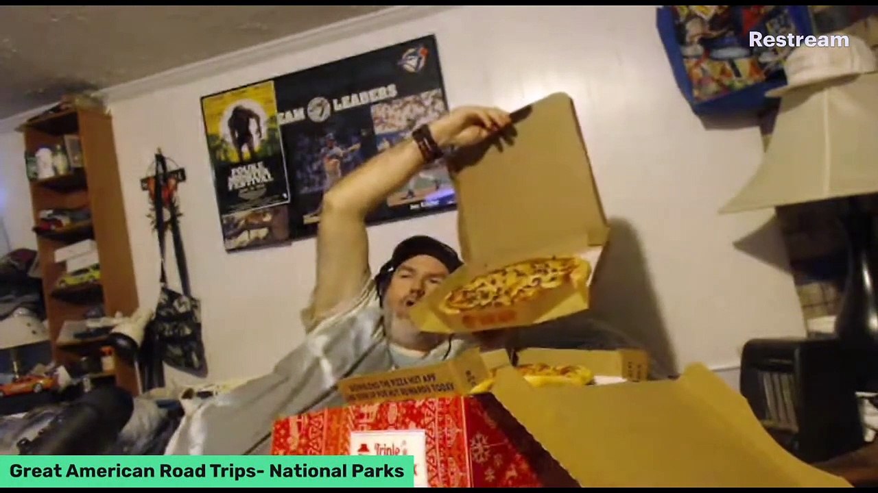 Pizza Hut Triple Treat Box brings the happy back to the holiday eating