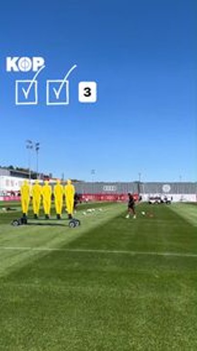 Pfiioou les coups-francs de Leroy Sané, Impressionnant ! #sane  #BayernMunich #football