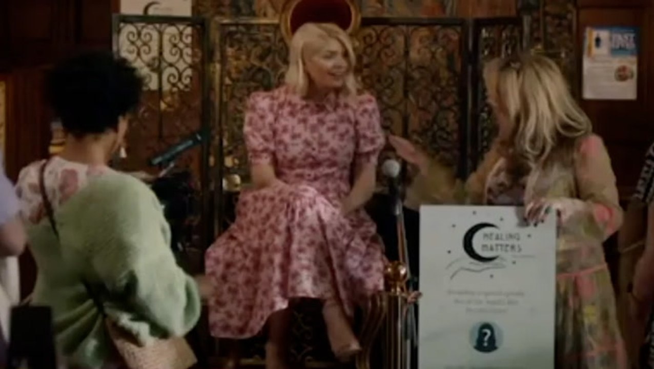 First look at Holly Willoughby’s cameo appearance in Midsomer Murders as star is praised by colleagues