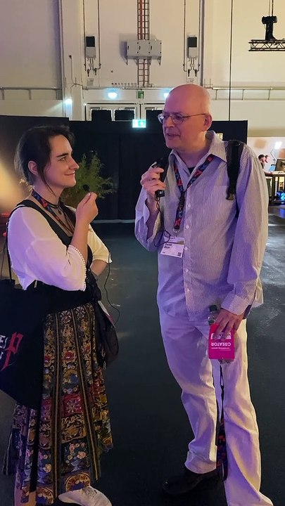 MeinMMO spricht auf der gamescom 2023 mit dem Strategiespiel-Experten Writing Bull