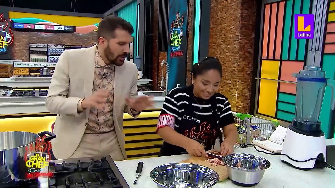 La Herbolaria le regaló su "corazón" a José Peláez en 'El Gran Chef Famosos'.