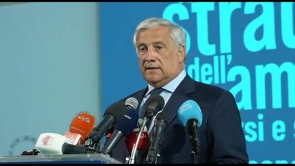 Tajani: escludere da tassa extraprofitti le banche di prossimità