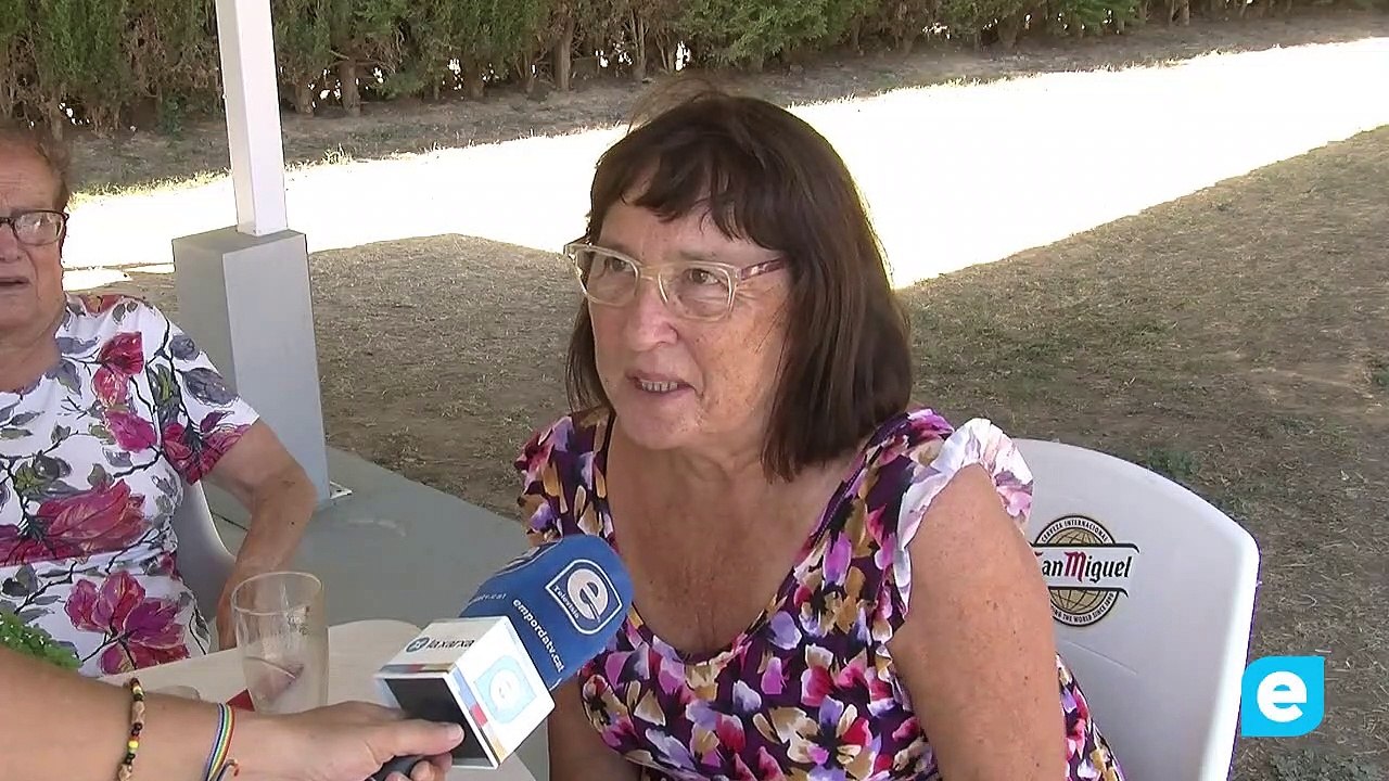 Els castellonins es refresquen a la piscina per suportar l’onada de calor