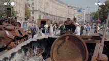 Ucraina, a Kiev in mostra blindati russi distrutt