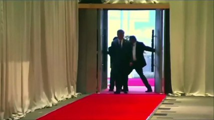 BRICS Zirvesi'nde ilginç anlar! Çin Devlet Başkanı şaştı kaldı