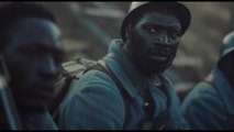 Omar Sy rende omaggio agli africani in guerra per la Francia