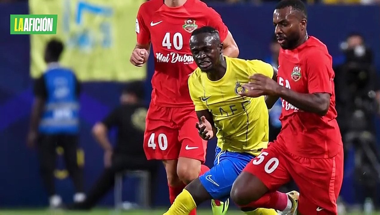 Cristiano Ronaldo agrede a un fanático que quería una fotografía