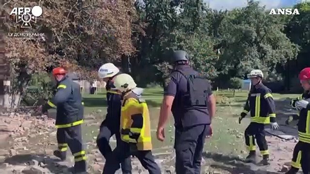 Ucraina, drone russo su una scuola nella regione di Sumy: 4 morti