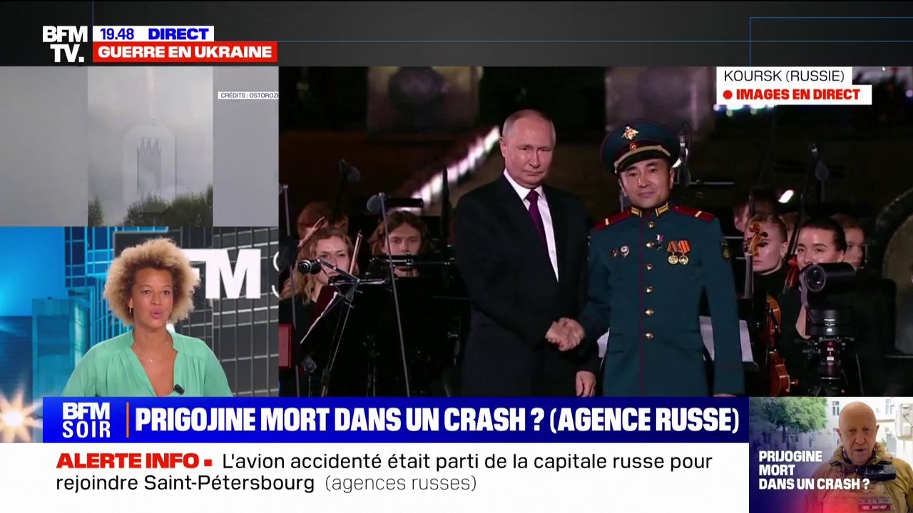 Russie: Vladimir Poutine décore des soldats à Koursk