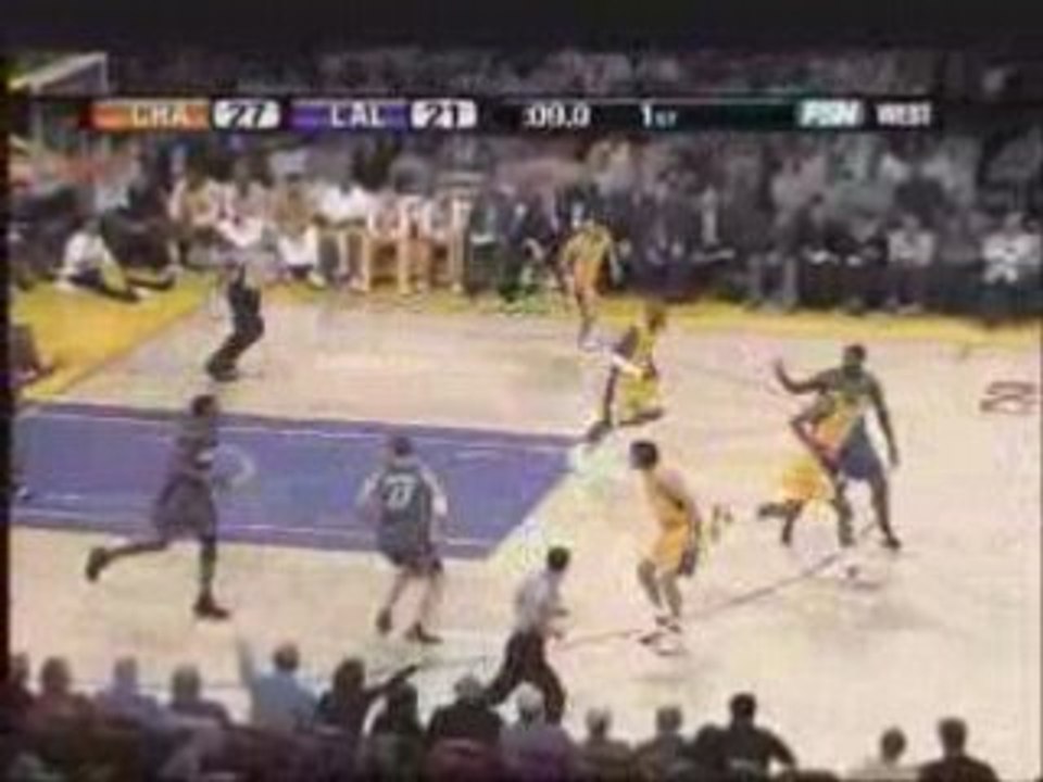 NBA Gerald Wallace nettoie la planche !!!