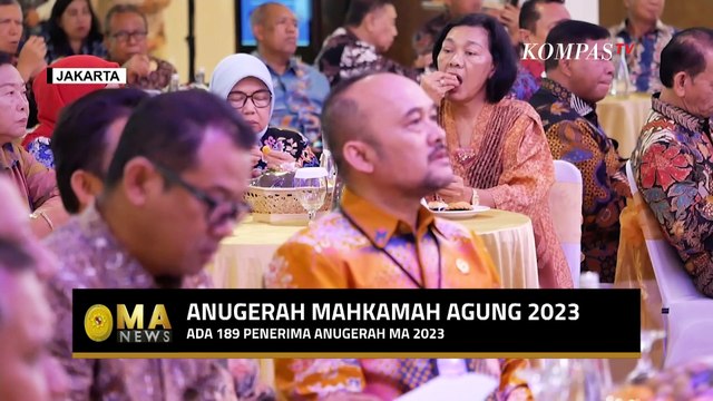 HUT ke-78, Mahkamah Agung Beri Penghargaan pada Aparatur Pelayanan MA NEWS
