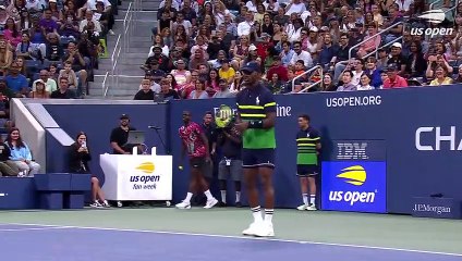 Tennis : le basketteur Jimmy Butler marque un point à Carlos Alcaraz !